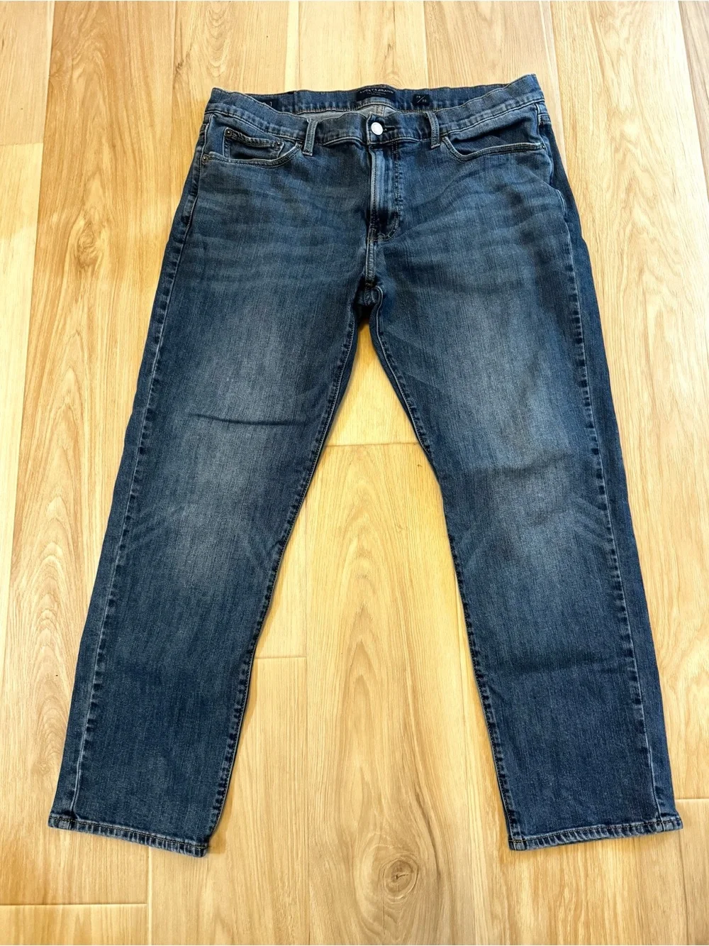 Lucky Brand 221 Straight Fit Medium Wash Jeans Men’s 38x30